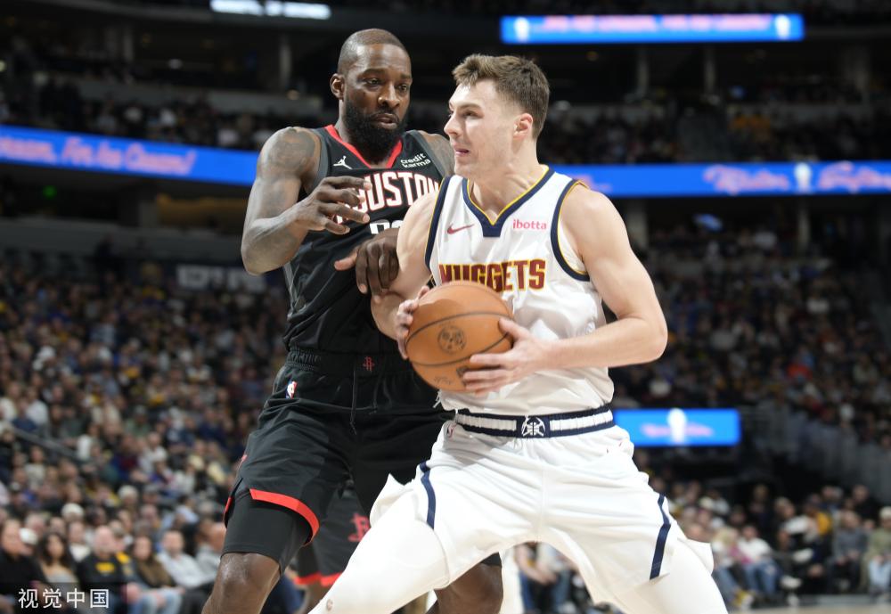 与现代服装 与现代服装